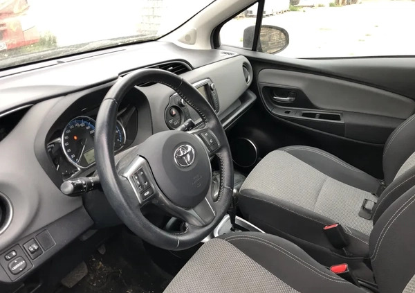 Toyota Yaris cena 26700 przebieg: 79300, rok produkcji 2015 z Łódź małe 407